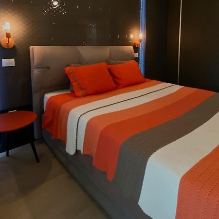 Stylish Apartment, Skopje Centre - Private Parking - Panoramic Views エクステリア 写真