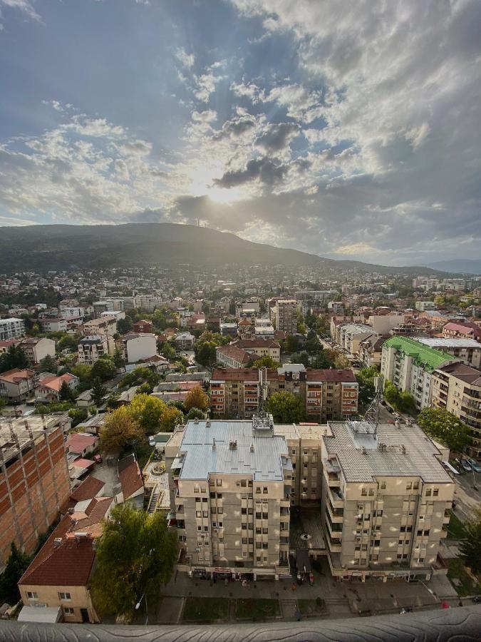 Stylish Apartment, Skopje Centre - Private Parking - Panoramic Views エクステリア 写真
